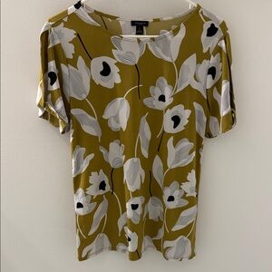 Ann Taylor Olive Green Floral Short Sleeve shirt